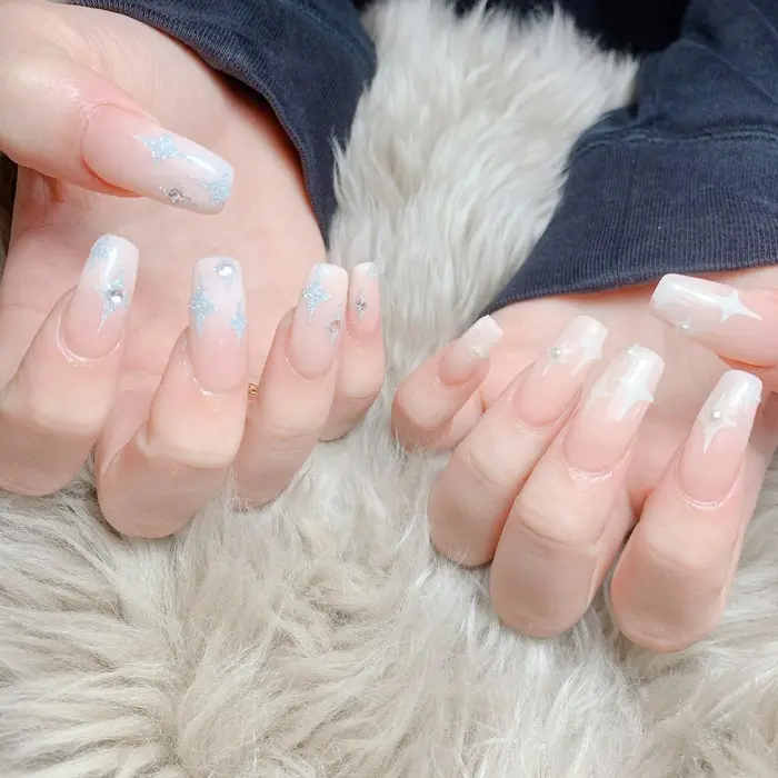 韓国ネイル 海外ネイル オフィスネイル パラジェル フィルイン ワンホンネイル ニュア Lakinail所属 Laki Nailのネイル デザイン ミニモ 韓国ネイル 海外ネイル オフィスネイル パラジェル フィルイン ワンホンネイル ニュア Lakinail所属 Laki Nailのネイル デザイン ミニモ