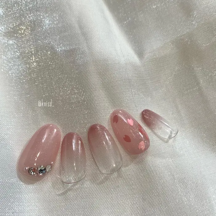 春限定の桜デザインです 桜ネイル ネイルデザイン ピンクネイル オフィスネイル Neolive Terrace Lavie所属 Ishida Kanoのネイルデザイン ミニモ
