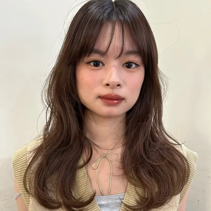 ふんわりレイヤーカット透明感ヘーゼルベージュ