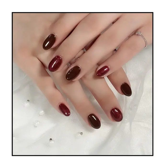 秋冬ネイル ボルドネイル ブラウンネイル 162p 056m Pokapoka Nail所属 Mia ネイリスト のネイル デザイン ミニモ