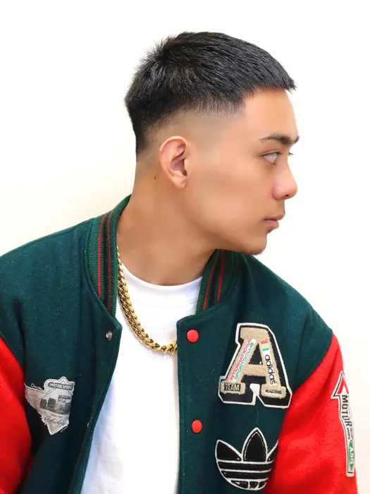 スキンフェード クロップスタイル Bar Mellow ベーアメロー 所属 モテ髪 遠藤 巧のヘアカタログ ミニモ