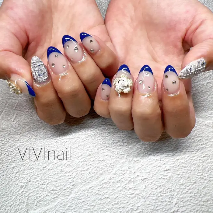 青フレンチツイード 別途料金の物も含まれます Vivi所属 Vivi Nailのネイルデザイン ミニモ