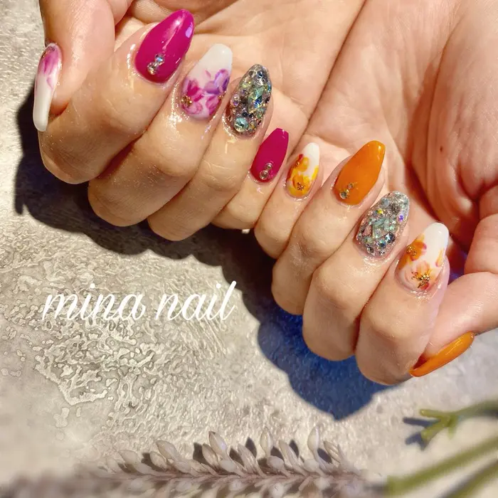 ニュアンスネイル 春ネイル シェルネイル ホイルネイル ミラーネイル マグネットネイル Mina Nail所属 Mina Nailのネイル デザイン ミニモ