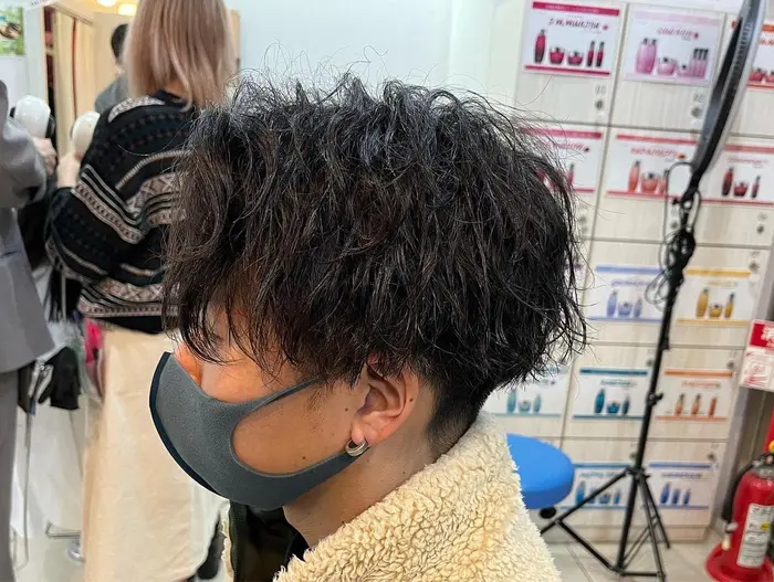 センターパート 縦落ちツイスパ Produce町田店所属 メンズパーマ 須田龍世のヘアカタログ ミニモ