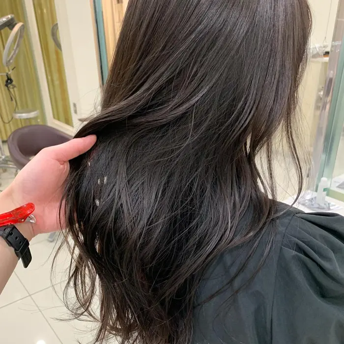 たっぷりハイライト Blue Faces所属 ウェーブパーマ 透明 感カラー 石引和司のヘアカタログ ミニモ