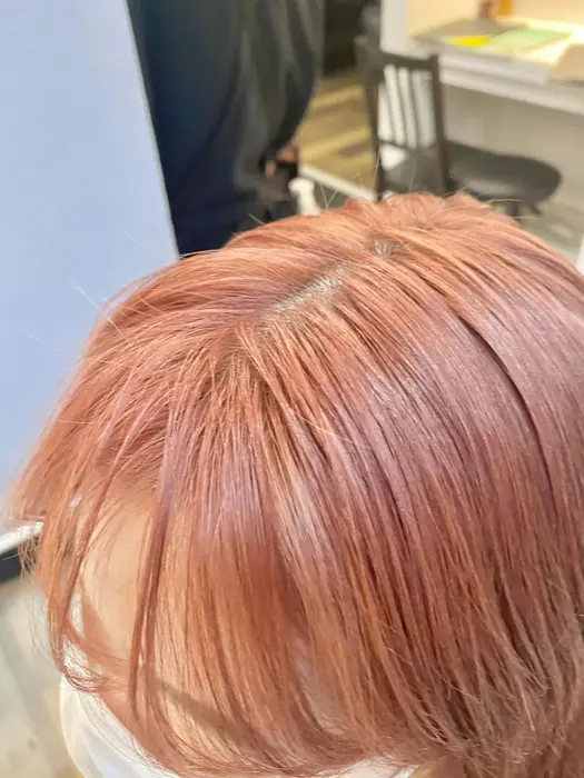 サーモンピンクピンクベージュ ブリーチありです Studioteo所属 脇坂 美穂のヘアカタログ ミニモ