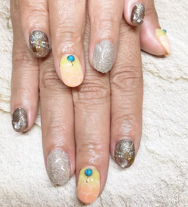 ゲストネイル オーロラネイル ニュアンスネイル ナチュラルネイル 大人ネイル トレンド Nail Salon La Mer ラメール所属 Nail Lamerのネイルデザイン ミニモ