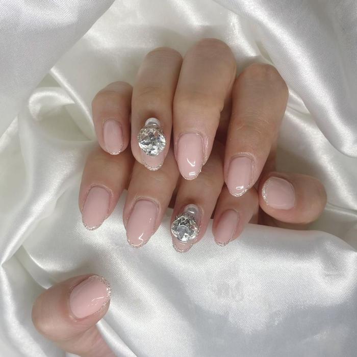 パーツ追加料金無し 韓国ネイル ヴァンクリネイル ピクシーネイル ストーン埋め尽くしネイル Pomnail所属 Pom Nail 韓国ネイル 専門店のネイルデザイン ミニモ