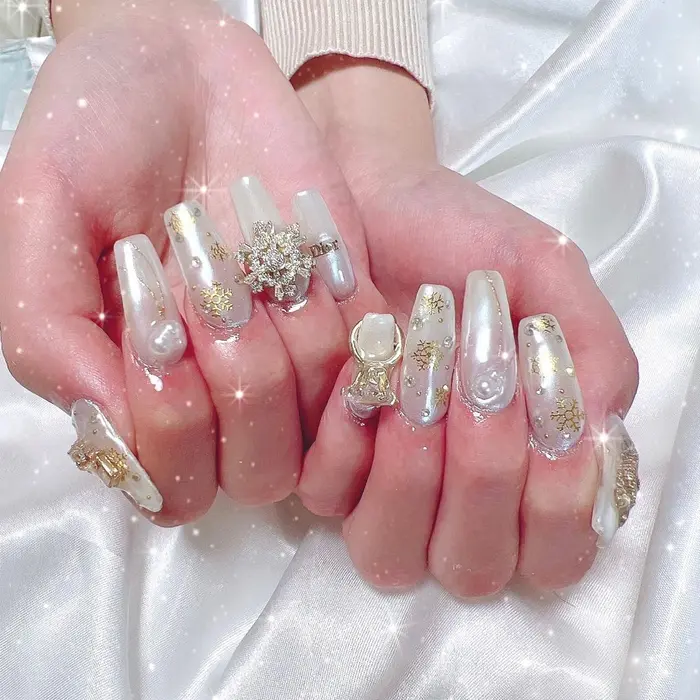 スピンパーツ ネイル予約 ネイルチップフルオーダー受付中 持ち込みデザイン おま Chamnail所属 韓国ネイル ニュアンスネイル華のネイル デザイン ミニモ