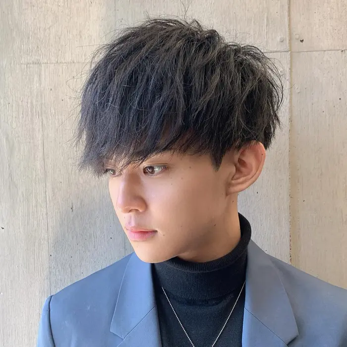 使ったのはワックスのみ このスタイルにパーマ追加するならソフトツイストがおすすめです Lond Gullman所属 江村 翼 メンズ ショート ツイストのヘアカタログ ミニモ