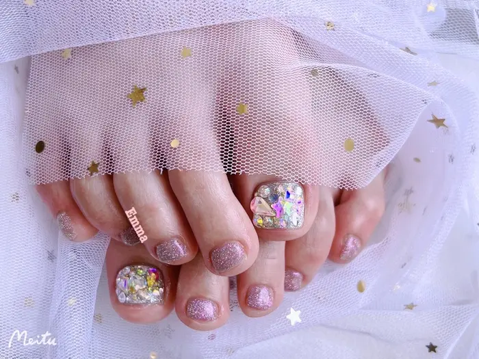 フットネイル フットデザインネイル She Nail所属 Isa Bellaのネイルデザイン ミニモ フットネイル フットデザインネイル She Nail所属 Isa Bellaのネイルデザイン ミニモ