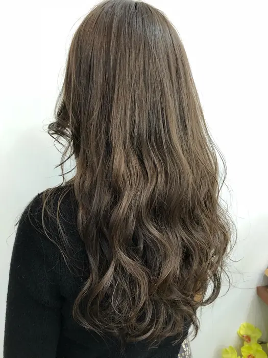 赤みなしの明るいグレージュ Elan所属 Taka タカハシのヘアカタログ ミニモ 赤みなしの明るいグレージュ Elan所属 Taka タカハシのヘアカタログ ミニモ