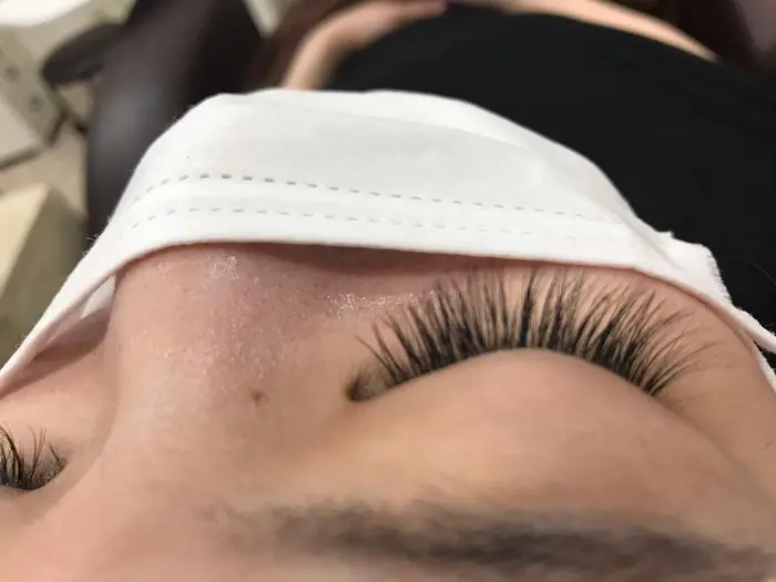 フラットラッシュとフェザーエクステのmixのです プロケアネイル Nail Eyelash 吉祥寺店所属 さわの ゆかりのエステ リラクカタログ ミニモ