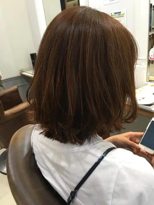 流行りの切りっぱなしボブも ブリーチなしです Linda By Neolive所属 中澤 絵美のヘアカタログ ミニモ