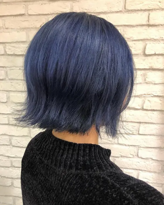 ネイビーブルー カラー 1色増えるごとに 1500円 ブリーチ 1回3500円増えるごと Col所属 派手髪個性派カラー うちださつきのヘアカタログ ミニモ