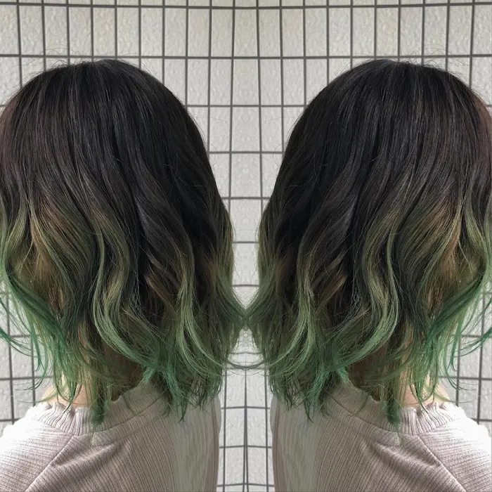 グラデーション 抹茶グリーン ブリーチの回数でトーンは調整でき 毛先の明るさのバランスを Studioa スタジオアルファプラス 所属 島谷龍之介 Zeamiのヘアカタログ ミニモ