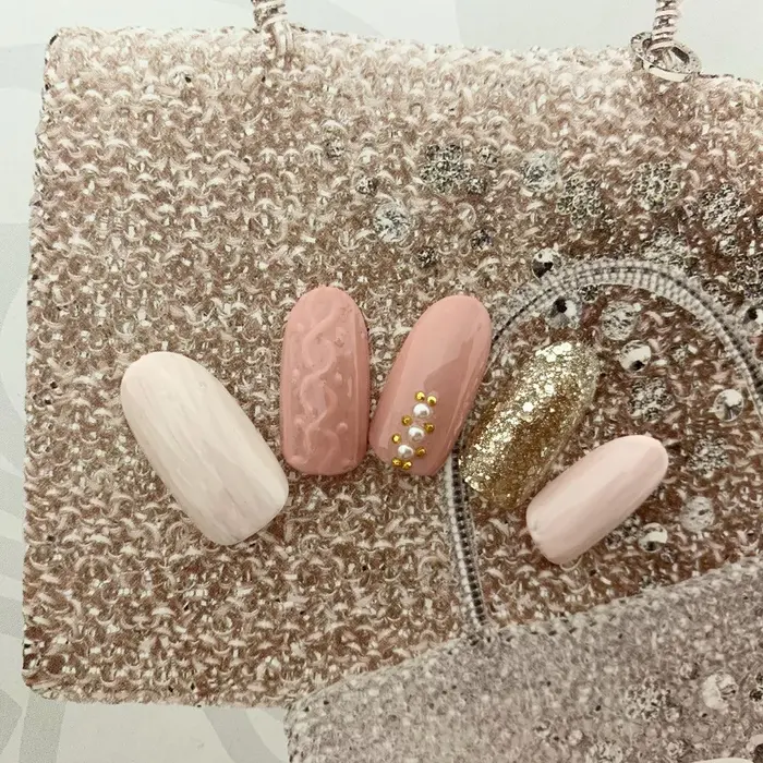 Knitting Nails ニットネイル 12 22火曜日 6時起き 今日は自 プライベートネイルサロン Kanakanail所属 ネイリスト カナカのネイルデザイン ミニモ