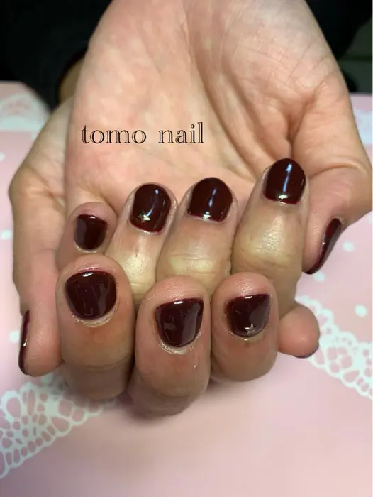 ワンカラーネイル ボルドーネイル 秋ネイル Tomo Nail所属 Tomo Nailのネイルデザイン ミニモ