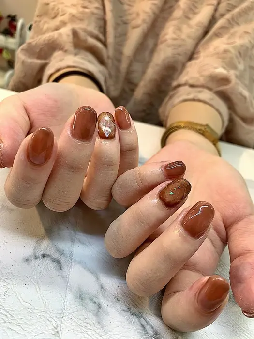 宝石カットネイル アキネイル所属 Akiba Risaのネイルデザイン ミニモ