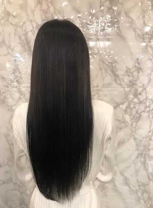 黒髪スーパーロング 清楚系のロングはトリートメントも大切 美容室flow所属 映えカラーリスト近藤 ユウジのヘアカタログ ミニモ
