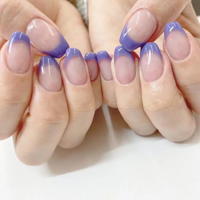 クリアベースにパープルフレンチ ベースカラー有は90分 Minami Nail所属 Haruka のネイル デザイン ミニモ クリアベースにパープルフレンチ ベースカラー有は90分 Minami Nail所属 Haruka のネイル デザイン ミニモ