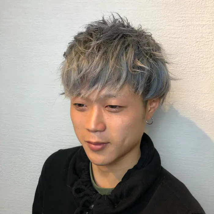 ホワイトアッシュ ショートマッシュ オブジェヘアー所属 前之園 啓翔のヘアカタログ ミニモ