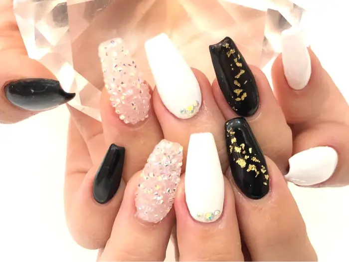 深夜営業 1月のみ増やしました 1 8 火曜 10時 04 30am 1 11 金曜 10 スカルプ専門 渋谷センター街nailsgogo所属 Nailsgogo 渋谷スカルプやり放題のネイルデザイン ミニモ