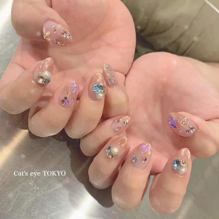 やり放題5980円 オーバーストーン代10粒 Nail Cute 亀有店所属 松本 紋世のネイルデザイン ミニモ