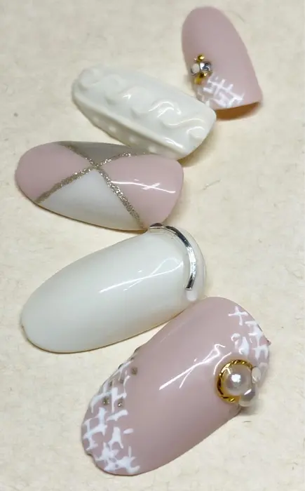 大人可愛い冬ネイル 可愛い系がお好みの方是非 Garden所属 Garden 今市店 加藤のネイルデザイン ミニモ 大人可愛い冬ネイル 可愛い系がお好みの方是非 Garden所属 Garden 今市店 加藤のネイルデザイン ミニモ