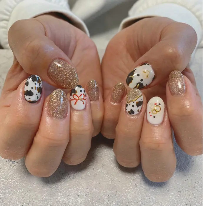 プロのネイルサロンや家庭でのdiyネイルアートのための素晴らしいです 誕生日 クリスマス 感謝祭とハロウィーンのマニキュアを愛するガールフレンドの娘と