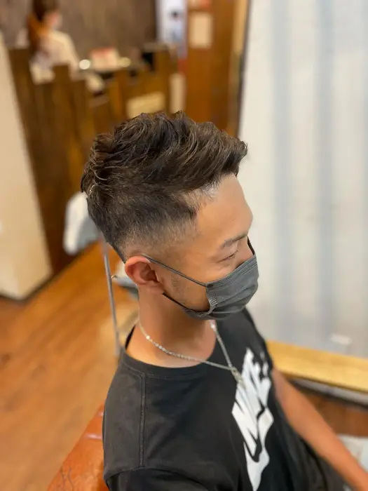 0 8 12ミリでのフェードカット モデルさんは軟毛でくせ毛ですか トップの長さしだいではパーマを強 Fenice International Hair Salon所属 中山 大輔のヘアカタログ ミニモ