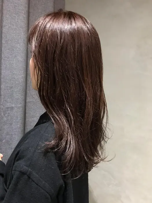 寒色系ピンク ピンクでも寒色系のピンクなら甘くやりすぎず 大人っぽくなります 肌馴染みもよく 顔色 Sugata所属 坂越 由芽のヘアカタログ ミニモ