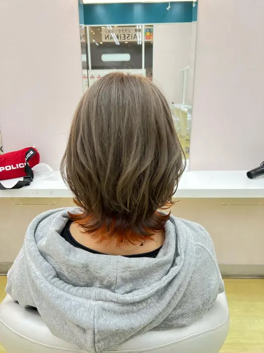 ミディアムウルフ インナーオレンジ カットのみ 1000円 カットカラーインナーカラー 80 Shampooイオンモール四日市北店所属 前田 椰恵のヘアカタログ ミニモ