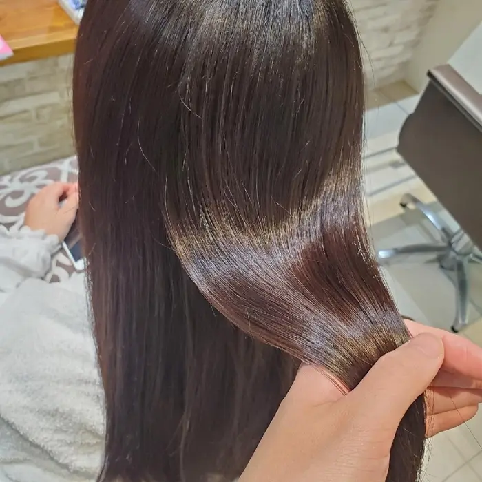 プラチナカラー Mint By Forte所属 トリートメント 鈴木志乃のヘアカタログ ミニモ