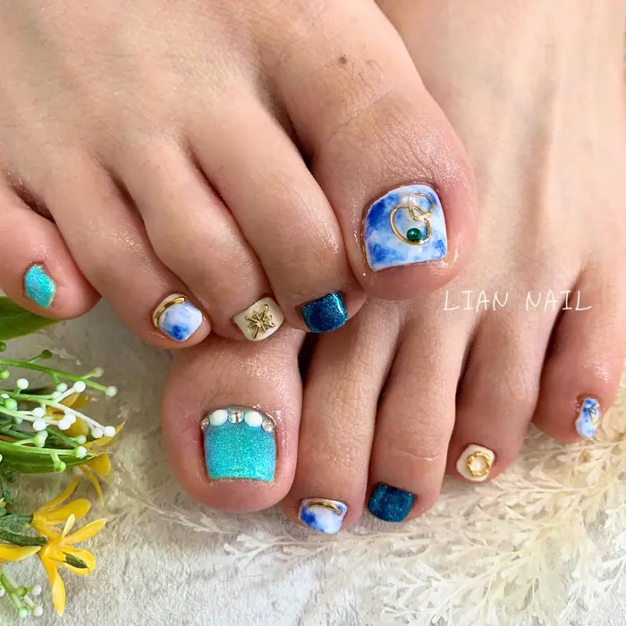 青系のデザインご希望のお客様 Lian Nail所属 Lian Nailのネイルデザイン ミニモ