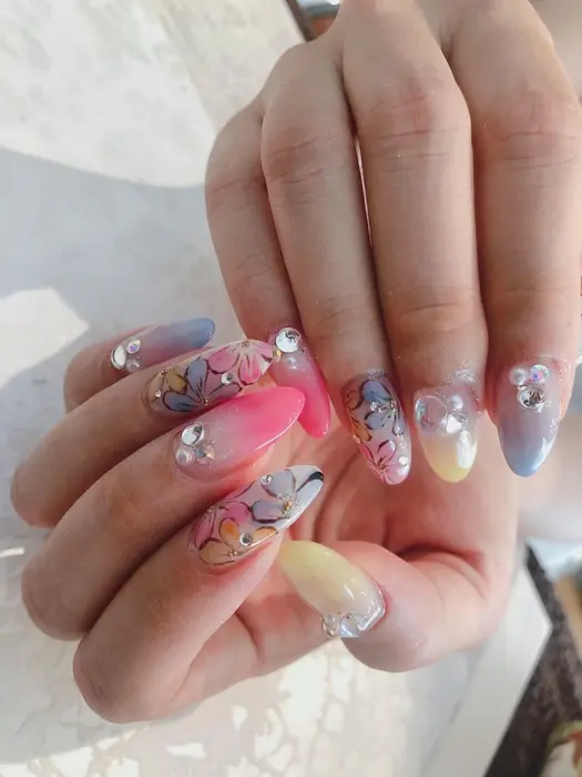 お花アート Nail Salon Melrose所属 Nail Salon Melroseのネイルデザイン ミニモ お花アート Nail Salon Melrose所属 Nail Salon Melroseのネイルデザイン ミニモ