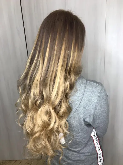 黒染めからのグラデーションエクステ 1st Vibe Annex所属 店長 松井 敬太郎のヘアカタログ ミニモ