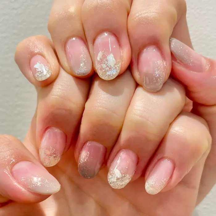 Neolive Ginza所属 矢羽田 玲菜のネイルデザイン ミニモ
