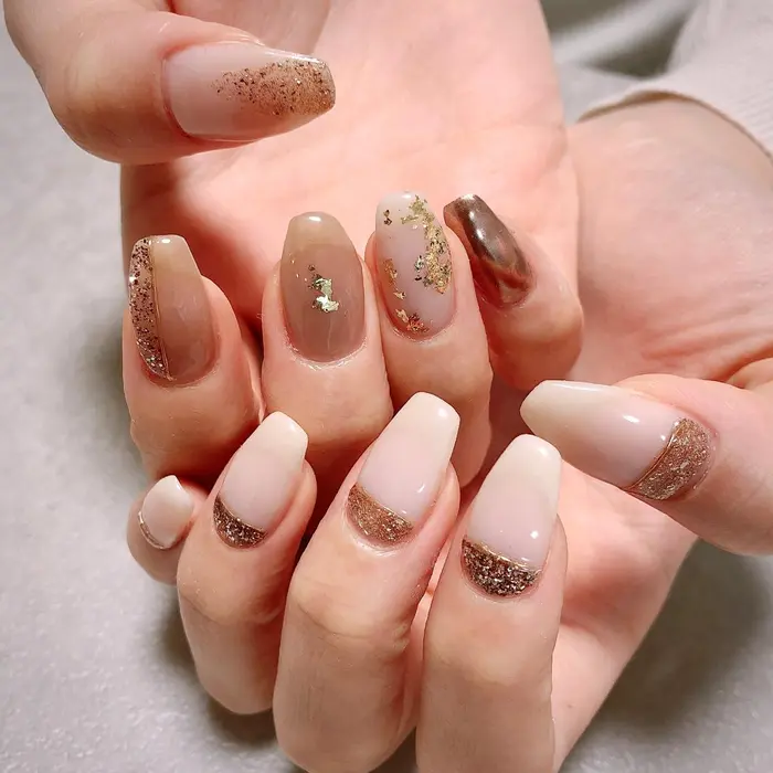 ニュアンスネイル ブロックネイル ブラウンネイル Chamnail所属 韓国ネイル ニュアンスネイル華のネイル デザイン ミニモ