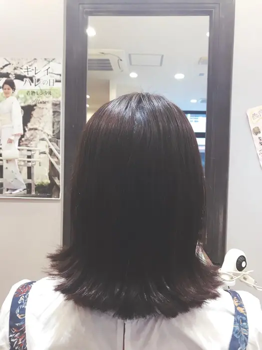 外ハネヘア あえて肩に当たるハネやすい長さに切ることで 毎日の外ハネスタイリングをしやすくしました Allure所属 後藤 いぶきのヘアカタログ ミニモ