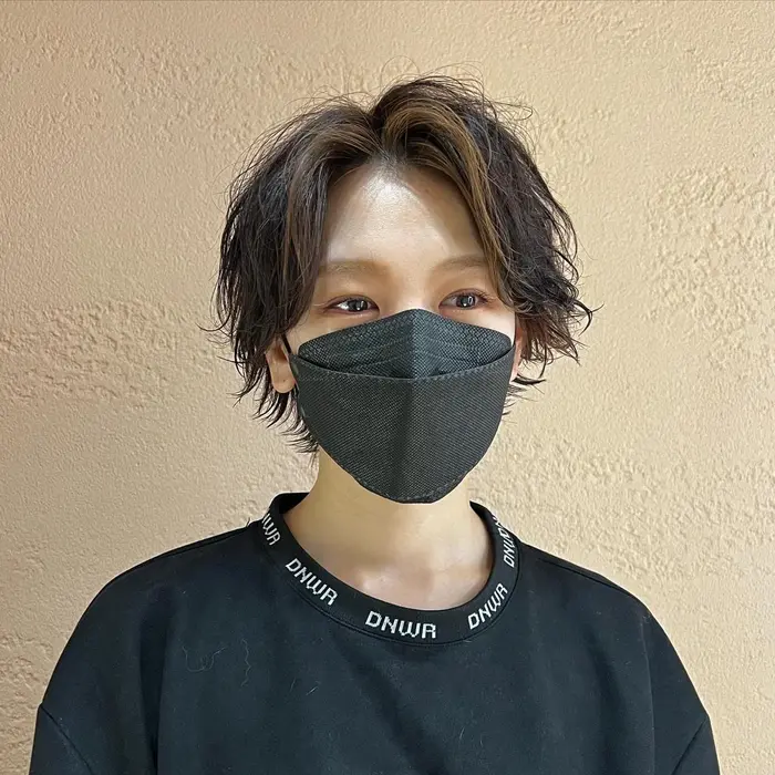 ウルフ ウルフカット ウルフレイヤー レイヤーカット フェイスフレーミング マッシュウルフ センター Afloat Ginza所属 ウルフカット 藤田圭介のヘアカタログ ミニモ