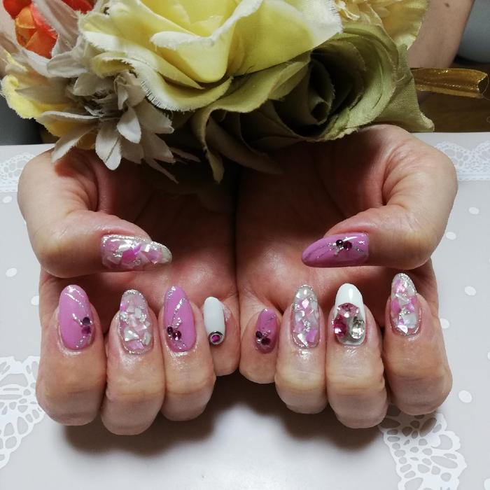 クラッシュシェルネイル Private Nail Eve所属 ネイル Junkoのネイルデザイン ミニモ