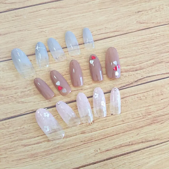 2月オフィスサンプルデザイン Sept Nail西大寺店所属 石橋 亜美のネイルデザイン ミニモ