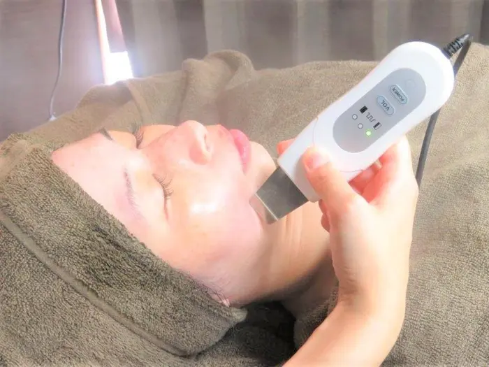 通常のクレンジングでは落とし切れなかったお化粧残りや 毛穴の汚れをキレイに落とした後 しっかり保湿を Salon De Nikomama ニコママ 所属 Salon De Nikomamaのエステ リラクカタログ ミニモ