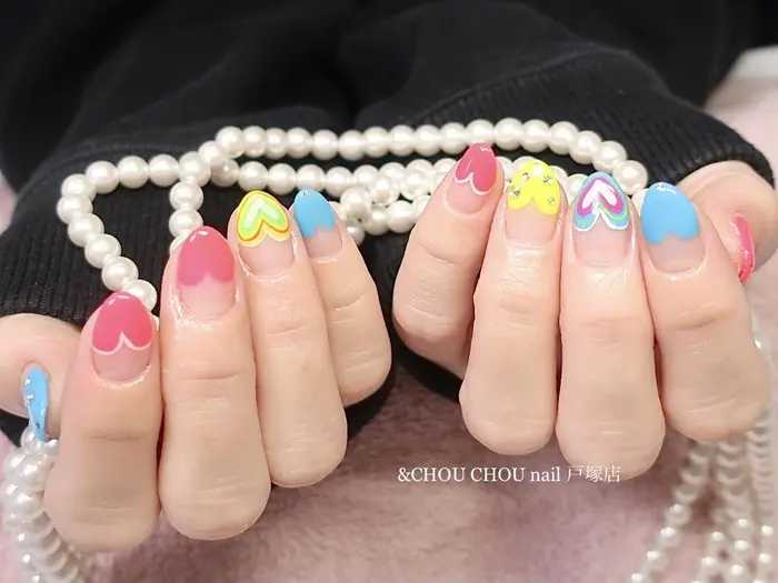 Chou Chou Nail 戸塚店所属 やべ かよこのネイルデザイン ミニモ