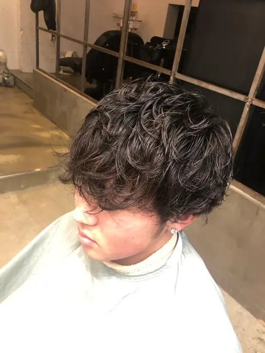 メンズ無造作スパイラルパーマ Apollo Yokohama所属 矢野 翔太のヘアカタログ ミニモ