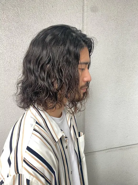 メンズのミディアムパーマ ヘアメイクミューズ自由が丘店所属 Muse自由が丘店 高橋早紀のヘアカタログ ミニモ