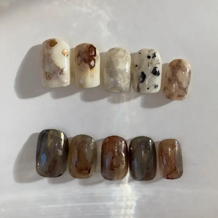 Mer Fudge 所属 Mer Emiのネイルデザイン ミニモ