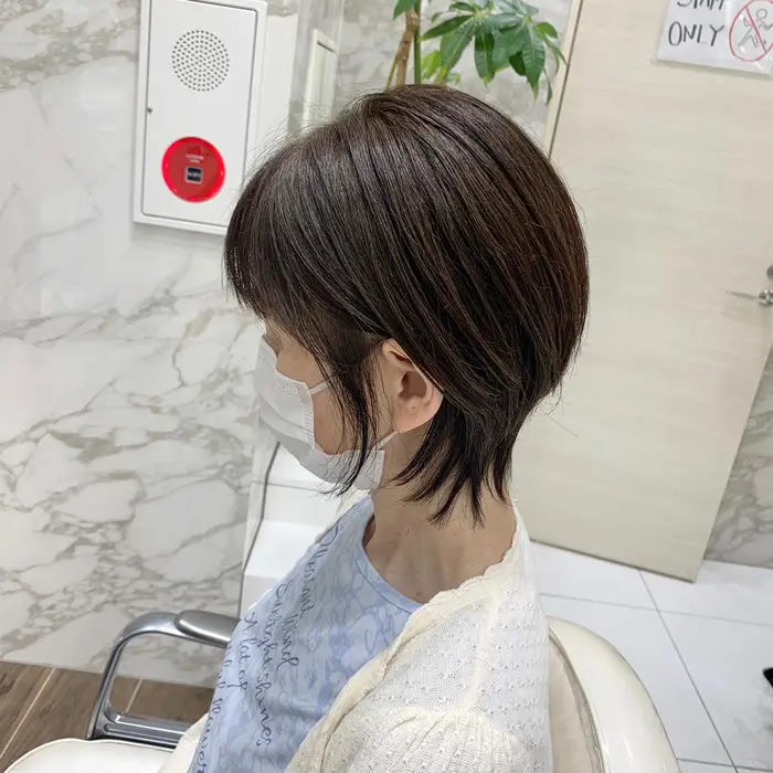 うなじ長め うなじを見せたくない方オススメ Agu Hair Juju北千住店所属 ショート特化型美容師 上原玲菜のヘア カタログ ミニモ