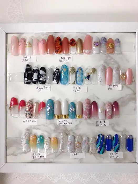 定額コース Aznail所属 小松 あずさのネイルデザイン ミニモ